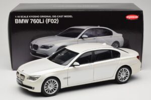 BMW 7 Series F02 760Li Brilliant White Kyosho 1:18 08783BRW Metal — billede 8 af 8