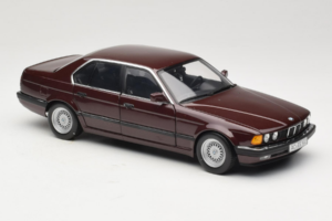 BMW 730i E32 Red Metallic Minichamps 1:18 100023001 Metal — billede 6 af 8