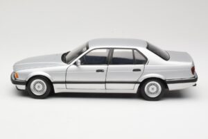 BMW 730i E32 Sølv Minichamps 1:18 100023000 Metal — billede 4 af 8