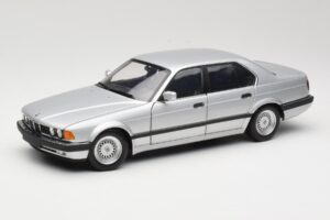 BMW 730i E32 Sølv Minichamps 1:18 100023000 Metal