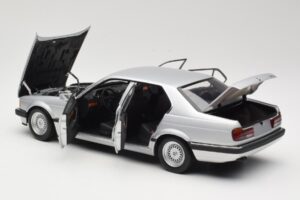 BMW 730i E32 Sølv Minichamps 1:18 100023000 Metal — billede 5 af 8