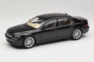 BMW 760Li E66 Individual Sort Kyosho 1:18 08573RB Metal