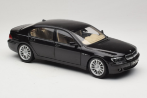 BMW 760Li E66 Individual Sort Kyosho 1:18 08573RB Metal — billede 6 af 8