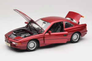BMW 850i E31 Rød Tchibo 1:18 36157 Metal — billede 2 af 8