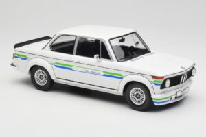 BMW Alpina 2002 E10 Turbo Hvid MCG 1:18 MCG18409-R Metal — billede 4 af 6