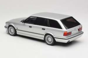 BMW Alpina B10 E34 4.6 Touring Sølv MCG 1:18 MCG18332MCW Metal — billede 5 af 6