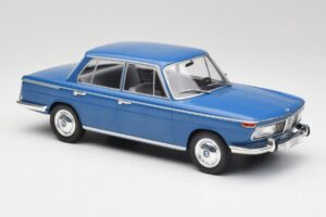 BMW 2000 Tilux E120 Caribe Blå MCG 1:18 MCG18291 Metal — billede 4 af 6
