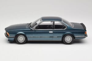 BMW 635 CSi E24 Petrol Blue Metallic Minichamps 1:18 155028108 Metal — billede 3 af 6