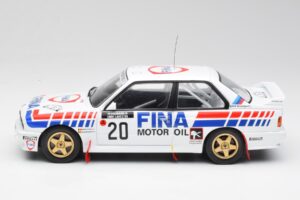 BMW E30 M3 #20 M. Duez / A. Lopes 1000 Lakes Rally 1989 IXO 1:18 18RMC132 Metal — billede 3 af 6