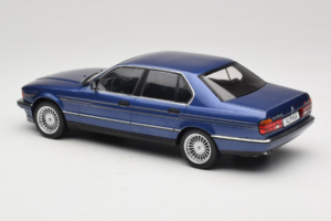 BMW Alpina B11 E32 3.5 Metallic Blue MCG 1:18 MCG18232 Metal — billede 5 af 6