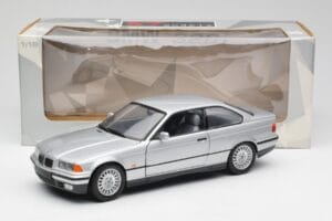 BMW 3 Series E36 Coupe Sølv UT Models 1:18 180023321 Metal — billede 8 af 8