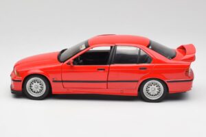 BMW 318is E36 Rød UT Models 1:18 180024302 Metal — billede 4 af 8