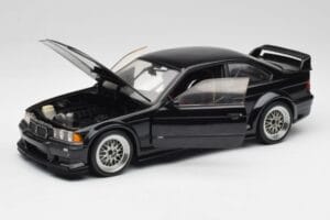 BMW E36 M3 GTR Street Cosmos Sort UT Models 1:18 20481 Metal — billede 2 af 8