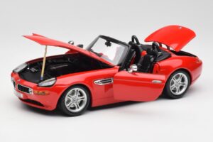 BMW Z8 E52 Roadster Knaldrød Bburago 1:18 12032 Metal — billede 2 af 8