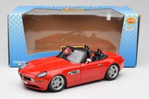 BMW Z8 E52 Rød Bburago 1:18 Z8001 Metal — billede 8 af 8