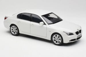 BMW E60 545i Alpine Hvid Kyosho 1:18 08591W Metal — billede 6 af 8