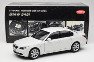 BMW E60 545i Alpine Hvid Kyosho 1:18 08591W Metal — billede 8 af 8