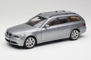 BMW 545i E61 Touring Lysegrå Kyosho 1:18 80430308414 Metal