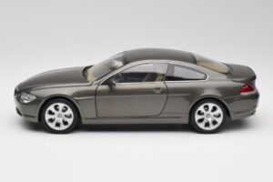 BMW 6 E63 Coupe Lys Bronze Kyosho 1:18 80430153283 Metal — billede 4 af 8
