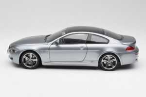 BMW M6 E63 Silver Grå Kyosho 1:18 08703GR Metal — billede 4 af 8