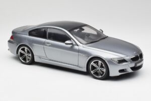 BMW M6 E63 Silver Grå Kyosho 1:18 08703GR Metal — billede 6 af 8