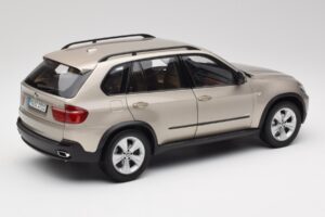 BMW X5 E70 4.8i Platinum Bronze Metallic Kyosho 1:18 80430413413 Metal — billede 3 af 8