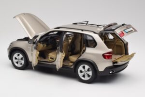 BMW X5 E70 4.8i Platinum Bronze Metallic Kyosho 1:18 80430413413 Metal — billede 5 af 8