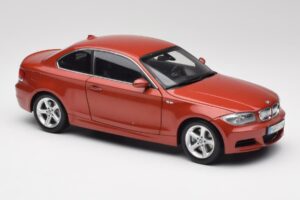BMW 1 E82 Coupe Orange Kyosho 1:18 80430427064 Metal — billede 6 af 8
