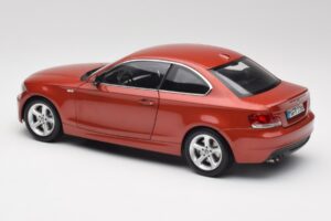 BMW 1 E82 Coupe Orange Kyosho 1:18 80430427064 Metal — billede 7 af 8