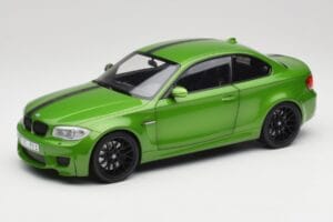 BMW 1-serie E82 Coupe Taiga Green Metallic Minichamps 1:18 110020024 Metal