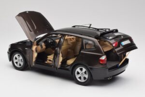 BMW X3 E83 3.0d Mørkebrun Metallic Kyosho 1:18 80430300736 Metal — billede 5 af 8