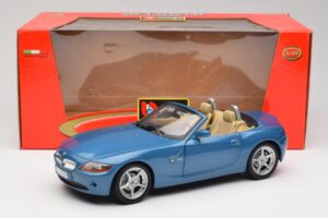 BMW Z4 E85 Maldives Blue Bburago 1:18 34046BLUE Metal — billede 8 af 8