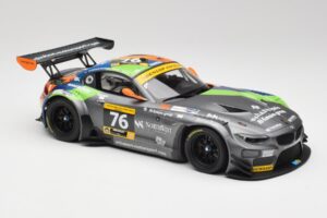 BMW Z4 E89 GT3 #76 Schubert Motorsport Dubai 24 Hours 2014 Minichamps 1:18 151142376 Metal — billede 4 af 6