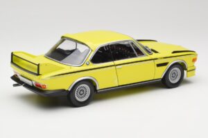 BMW 3.0 CSL E9 Gul Minichamps 1:18 180029028 Metal — billede 3 af 8