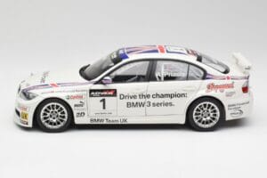 BMW E90 320si #1 A. Priaulx WTCC Champion 2006 Kyosho 1:18 80430429067 Metal — billede 4 af 8