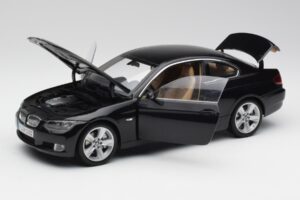 BMW 3 E92 Coupe Sort Kyosho 1:18 80430407222 Metal — billede 2 af 8