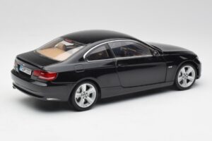 BMW 3 E92 Coupe Sort Kyosho 1:18 80430407222 Metal — billede 3 af 8