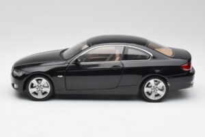 BMW 3 E92 Coupe Sort Kyosho 1:18 80430407222 Metal — billede 4 af 8
