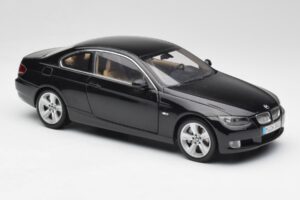 BMW 3 E92 Coupe Sort Kyosho 1:18 80430407222 Metal — billede 6 af 8