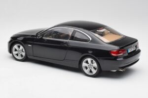 BMW 3 E92 Coupe Sort Kyosho 1:18 80430407222 Metal — billede 7 af 8