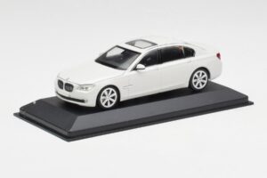 BMW 750Li F02 Hvid Minichamps 1:43 80420445201 Metal — billede 2 af 5