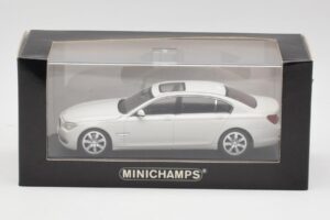 BMW 750Li F02 Hvid Minichamps 1:43 80420445201 Metal — billede 5 af 5