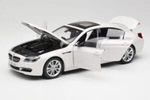 BMW 6 F06 Gran Coupe Mineral Hvid Paragon 1:18 80432218741 Metal — billede 2 af 8