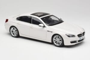 BMW 6 F06 Gran Coupe Mineral Hvid Paragon 1:18 80432218741 Metal — billede 6 af 8
