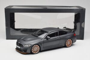 BMW M4 F82 GTS Frozen Grå Minichamps 1:18 80432411555 Metal — billede 8 af 8