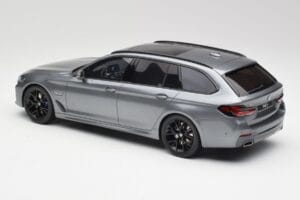 BMW G61 530e M Sport Touring Mineral Grå GT Spirit 1:18 GT485 Resin — billede 5 af 6