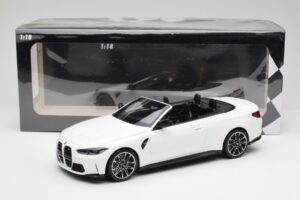 BMW M4 G82 Cabriolet Alpine White Minichamps 1:18 155021031 Metal — billede 6 af 6