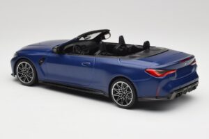 BMW M4 G82 Cabriolet Frozen Portimao Blue Minichamps 1:18 155021030 Metal — billede 5 af 6