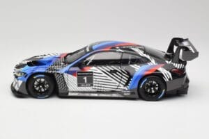 BMW M4 GT3 G82 #1 Test Version 2021 Minichamps 1:18 113222003 Metal — billede 4 af 8