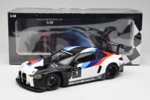 BMW M4 GT3 Presentation Car 2021 Minichamps 1:18 155212000 Metal — billede 6 af 6
